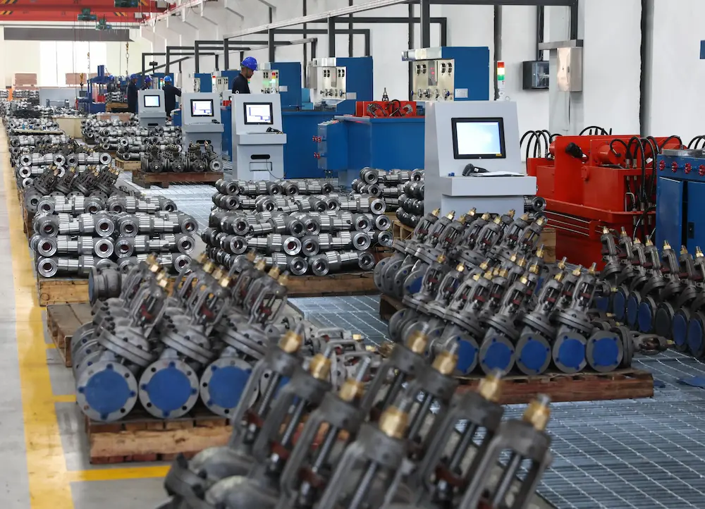 ZPVE valve production workshop with machining and assembly lines